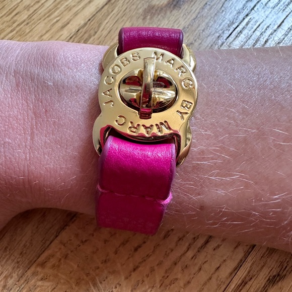 Marc Jacobs Pink Leather Bracelet - Picture 4 of 6